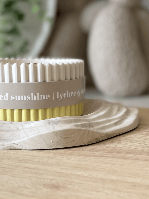 Lychee Stoneware Soy Candle – Summer-Inspired Tropical Fragrance