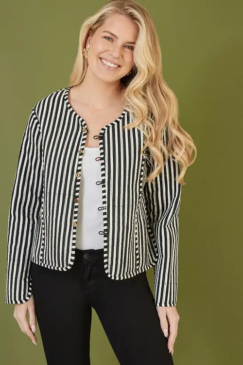 Yumi Black Animal Print Reversible Cotton Cropped Quilted Jacket