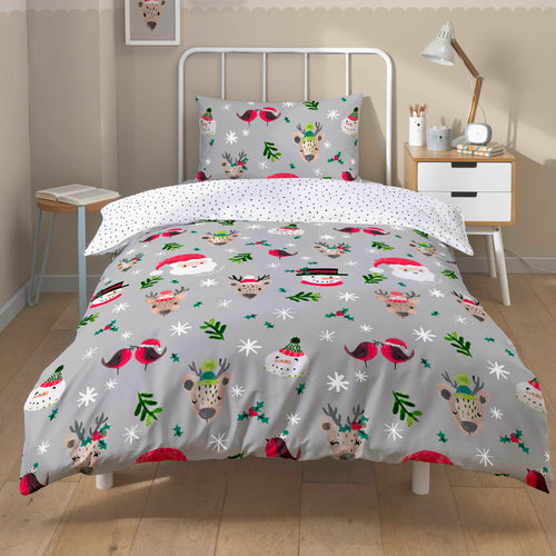 OLIVIA ROCCO Santa Duvet Cover Set With Pillowcases Reversible Xmas Snow-White Design