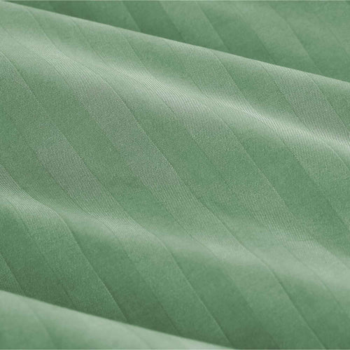 OLIVIA ROCCO Mayfair Stripe Satin Reversible Duvet Cover Set With Comforter Multiple