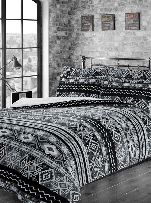 OLIVIA ROCCO Aztec Print Teddy Duvet Set With Reversible Sherpa Fleece Fur Luxurious