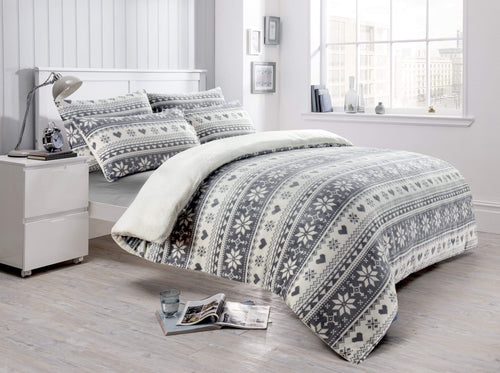 OLIVIA ROCCO Nordic Fair Isle Reversible Teddy Fleece Duvet Set With Pillowcases