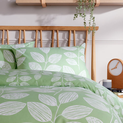 OLIVIA ROCCO Leaf Print Reversible Cotton Rich Duvet Cover Set With Pillowcases Black Bedroom Refresh Easy-Care Comfort
