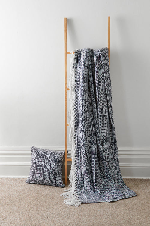 OLIVIA ROCCO Regal Handwoven Pure Cotton Throw Blanket Diamond Geometric Pattern