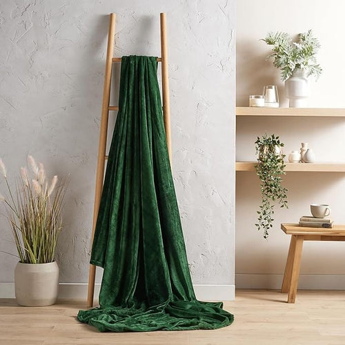 OLIVIA ROCCO Flannel Ultra Soft Fleece Throw Blanket Lightweight All Season For Bed Sofa