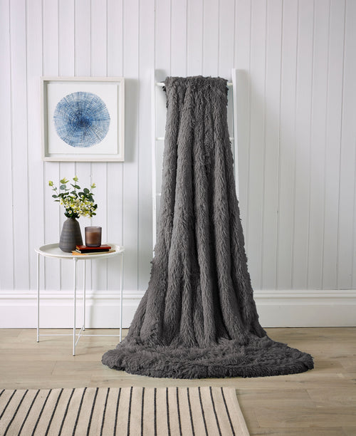 OLIVIA ROCCO Oversized Chunky Soft Fleece Blanket Fluffy Faux Fur Throw For Sofa And Bed