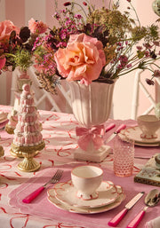Pretty In Pink Scalloped Lunch Plate - Set of 4