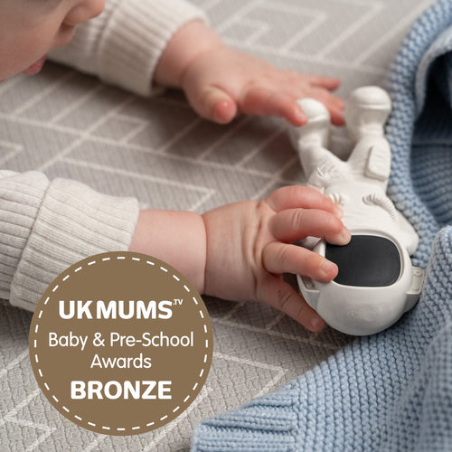 AstroGNAW® Astronaut – Natural Rubber Space Teether Toy